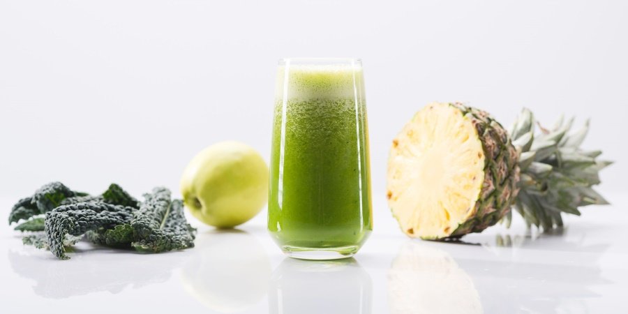 Smoothie cu varză kale și ananas 